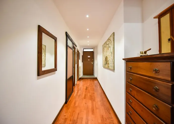 Apartment In The Heart Of *